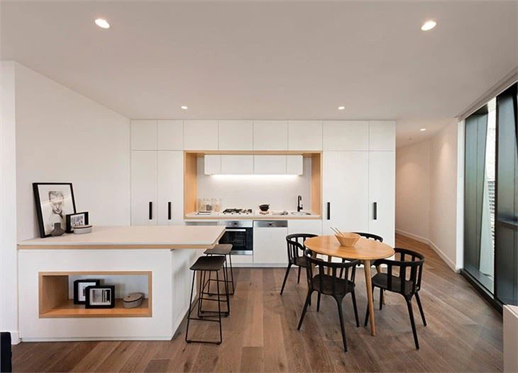 Modern Lacquer Kitchen Cupboard